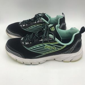 Ladies Fila Athletic shoes size 9